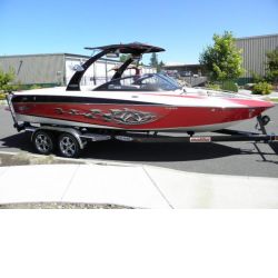 This Boat for sale is a Malibu, Wakesetter LSV, Used, Power Sports Ski Racing, 23.00 Feet