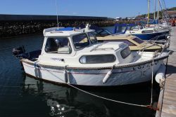 This Boat for sale is a 
Hardy, 
18 Navigator, 
Used, 
Power Cruisers, 
5.42, 
Metre