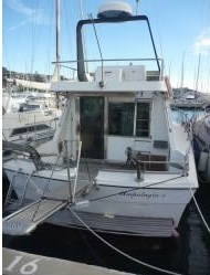 This Boat for sale is a 
Azimut, 
43, 
Used, 
Power Cruisers, 
13.00, 
Metre